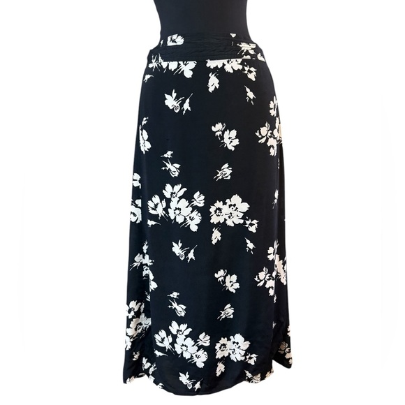 GAP Black and White Wrap Midi Skirt for Cocktail - Picture 8 of 11